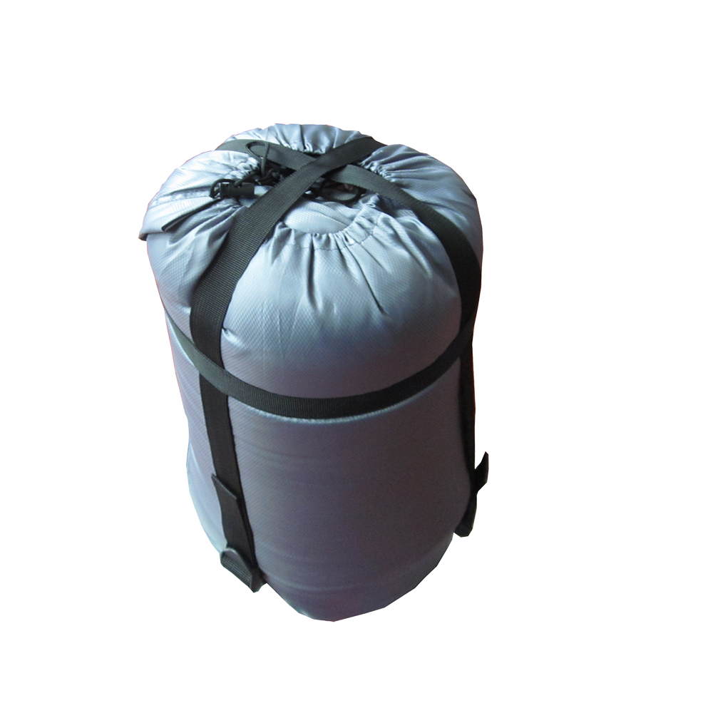 3 season envelop sleeping bag with soft design around neck